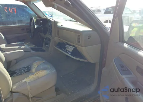 2005 Chevrolet Suburban 1500 Ls from USA, damaged, VIN 3GNEC16Z75G197803